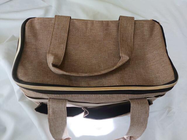 蓋つきで、移動もスムーズ