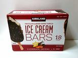 【カークランドシグネチャー　ICE CREAM BARS　1.65L（91.6ml×18本）　1588円】1本約90円というコスパの高さが魅力のひとつ
