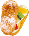 「ポケットショートケーキ（フルーツ）」＜価格：540円（税込）＞【「不二家 銀座」が西武池袋本店にオープン！ふわふわブッセ生地にペコちゃんの焼印が可愛い「ポケットショートケーキ」販売！】
