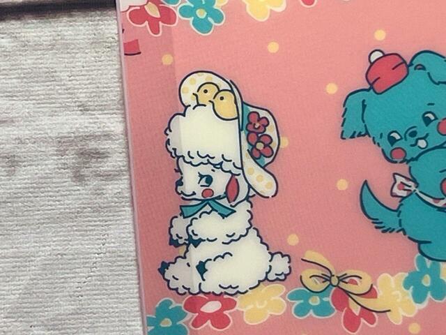 帽子を被っておしゃれしている羊がキュート