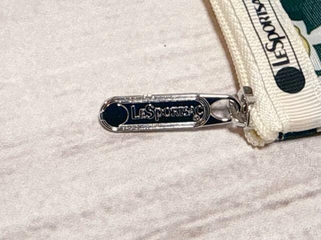 レスポの刻印入り引き手で高級感たっぷり