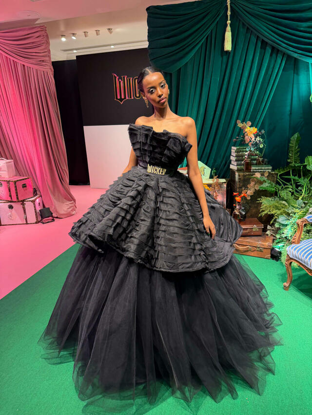 【クラウディア】『ウィキッド』新作ウェディングドレス