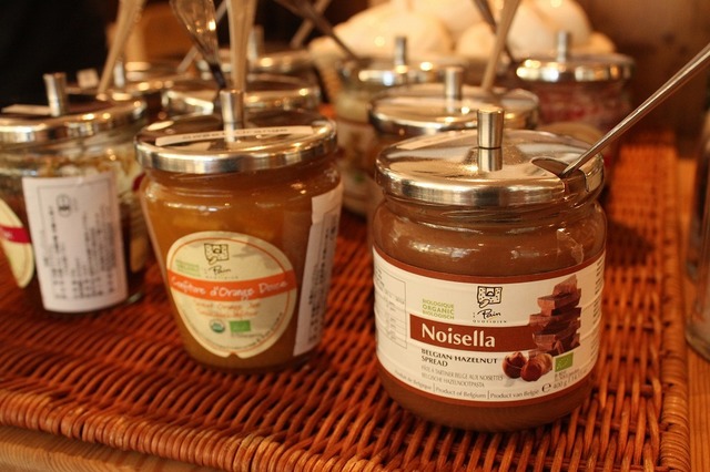 もちろんスプレッドも充実！自分好みの組み合わせも楽しめるのが好き　／　Mokichi baker&sweets