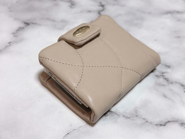 紙幣やコイン、カードを収納してみました!【しまむら:婦人 財布(yumi)】