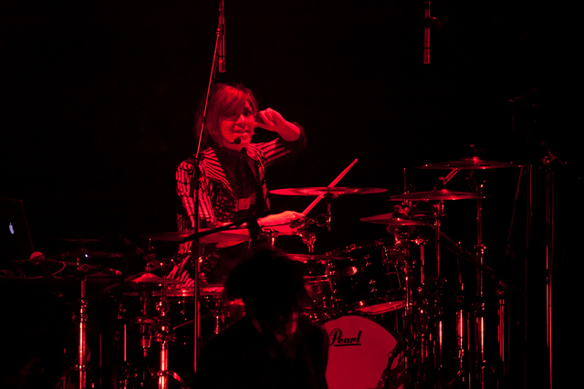 アルルカン・堕門（Dr）　（撮影・さわきみのり）