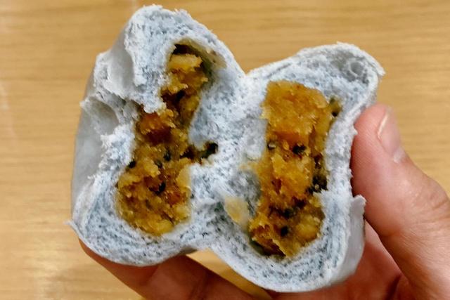 blue PAO（大学芋饅）・植物繊維がたっぷりな大学芋を包んだ逸品／TOKYO PAO