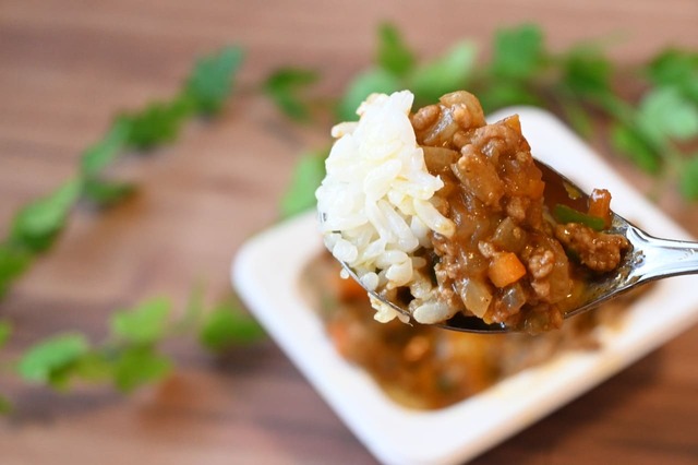 【ナマステキーマカレー】背徳飯とは呼ばせない！もはやれっきとした料理です！