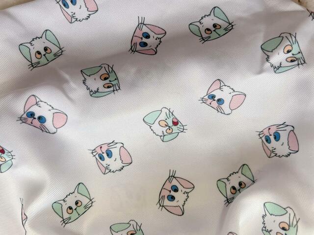 ネガ＆ポジの総柄がキュート！