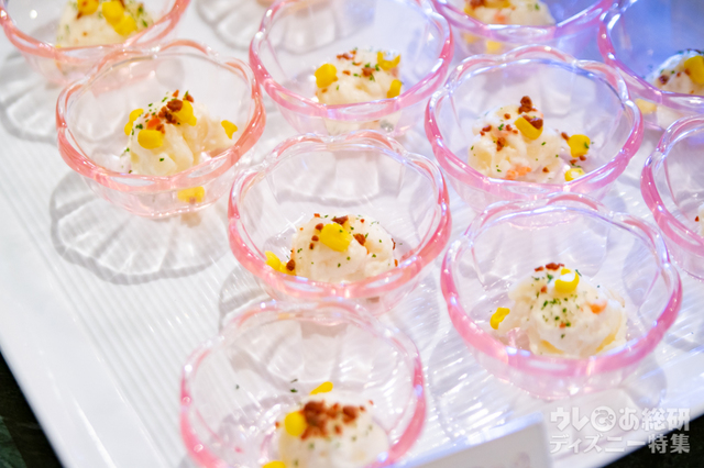 “ディズニー・イースター”ディナーブッフェ｜東京ディズニーランドホテル「シャーウッドガーデン・レストラン」