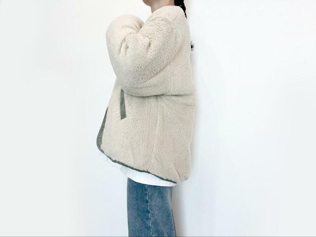 【coca ウォッシャブル キルティングリバーシブルボアブルゾン】ボアジャケット風に着ると、中で服の生地がくっつかないため動きやすさが抜群です