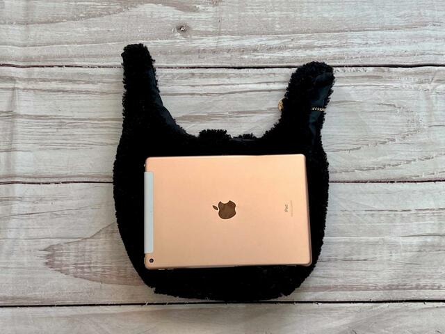 iPad（第7世代）が入るサイズ感！
