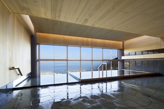 【星野リゾート　リゾナーレ熱海】大浴場 明星の湯（15:00～25:00、4:30～11:00）