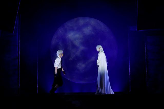 舞台「文豪ストレイドッグス DEAD APPLE」 ©「文豪ストレイドッグス DEAD APPLE」製作委員会