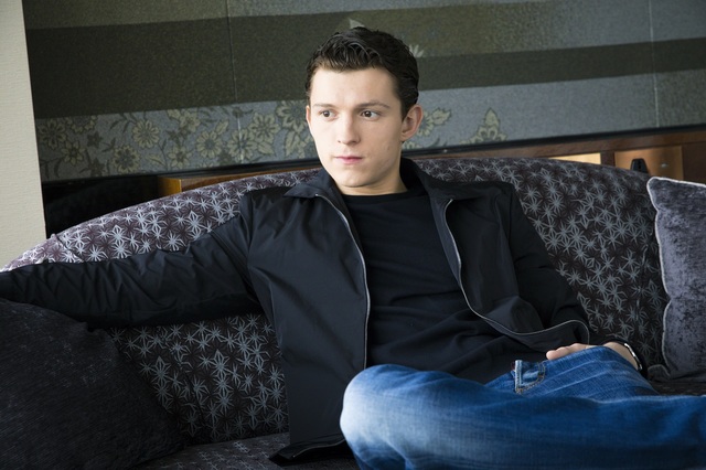 スパイダーマン（ピーター・パーカー）役、トム・ホランド