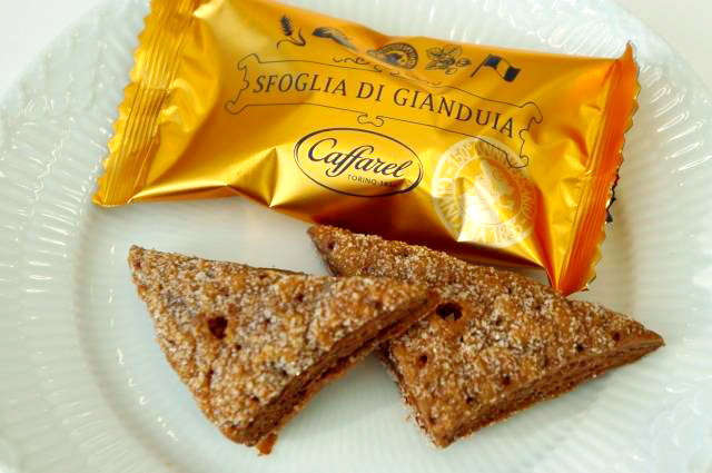 カファレル　東京ジャンドゥーヤチョコパイ　1.080円