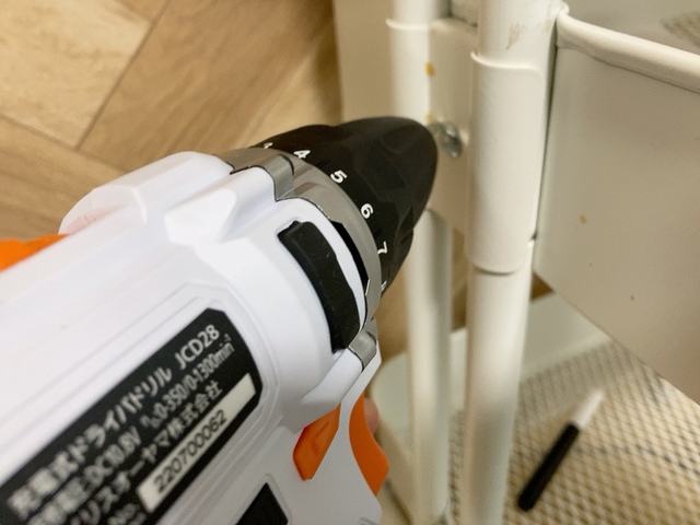 【アイリスオーヤマ 充電式ドライバドリル JCD28-C】ビット付きなのですぐに使い始められる