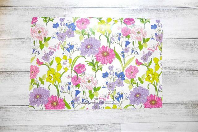 【InRed2023年1月号 2023年お花カレンダー】インテリアのアクセントに