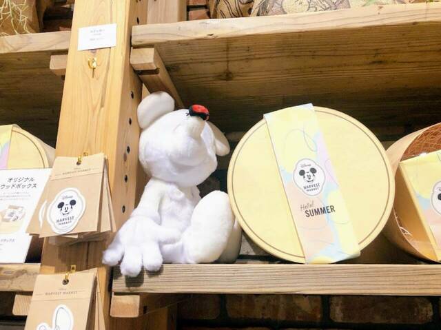 ギフトショップ「Disney HARVEST MARKET（ディズニー・ハーベスト・マーケット） By CAFE COMPANY」横浜赤レンガ倉庫店