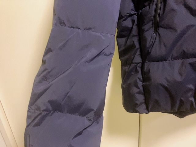 【ワークマン REPAIR-TECH(R)(リペアテック)洗えるフュージョンダウンフーディー】袖もふかふかです