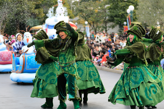 「フローズンファンタジーパレード」2016年｜東京ディズニーランド「アナとエルサのフローズンファンタジー」