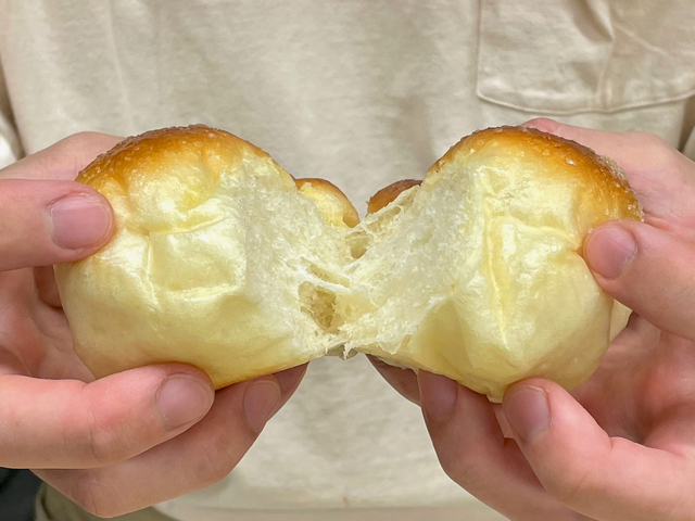 【mills by TruffleBAKERY】手でちぎって食べるとおいしいちぎりパン