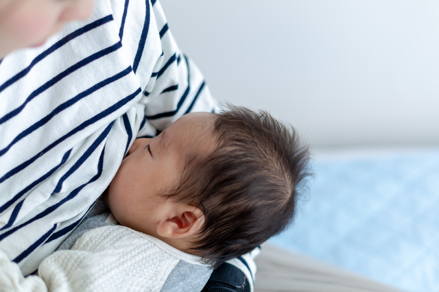 赤ちゃん 朝まで眠って 夜間断乳 タイミング と 上手なやめ方 1 2 ハピママ