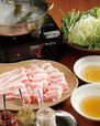 都内「豚肉」がうまい店／豚っく（御徒町）　かみこみ豚のしゃぶしゃぶ　1人前セット1404円