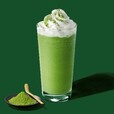 「GINZA 石臼抹茶 フラペチーノ（R）」＜価格：テイクアウト：1,178円（税込）／イートイン：1,200円（税込）＞【“石臼挽きの抹茶”のティーフラペチーノ（R）も楽しめる♪「スターバックス ティバーナストア」が 銀座マロニエ通りにオープン！】