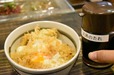 天丼のたれをかけて食べる