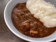 【カルディオリジナル スパイシービーフカレー】ビーフがふんだんに使われた贅沢なカレーです