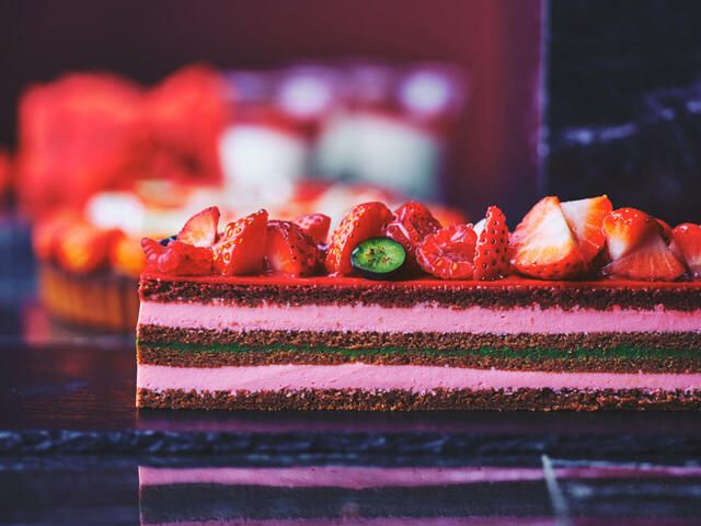 ストロベリーと抹茶【コンラッド大阪「The Elegant Red(ジ・エレガント レッド)」ストロベリースイーツビュッフェ】