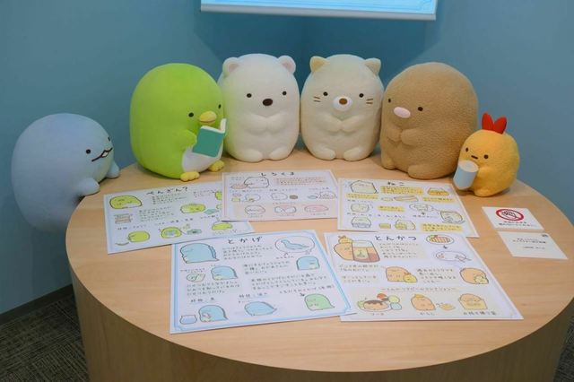 自分がペンギンなのか自信が持てない「ぺんぎん?」くんの姿も