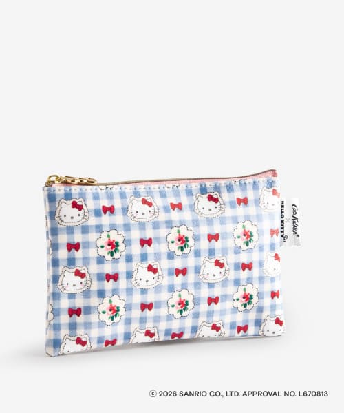 【Cath Kidston × Hello Kitty】ジップドパース Sax 3,850円／ファスナーの引き手もハローキティのリボン型で使うたびに心ときめくアイテム