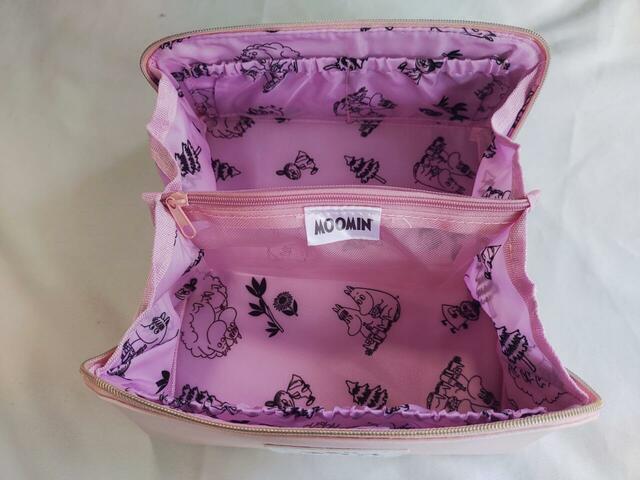 ビビッドなピンクカラー