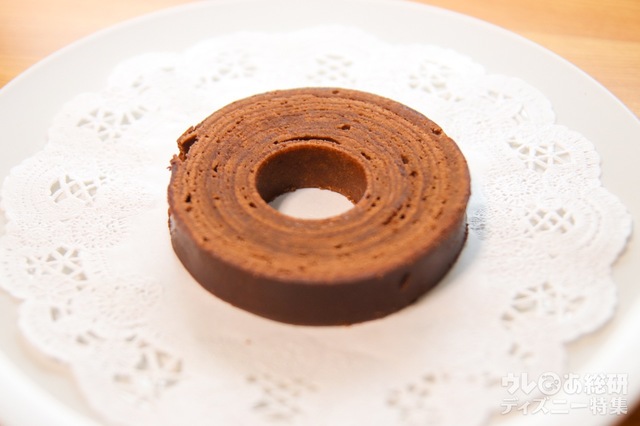 バウムクーヘン 1400円｜濃厚なチョコレート味
