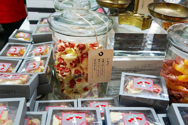 コンフィズリーも苺！