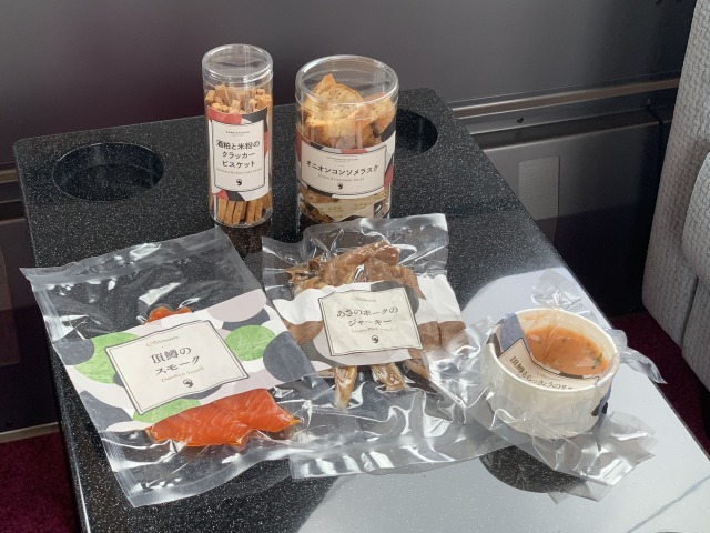 コックピットラウンジで購入できる商品