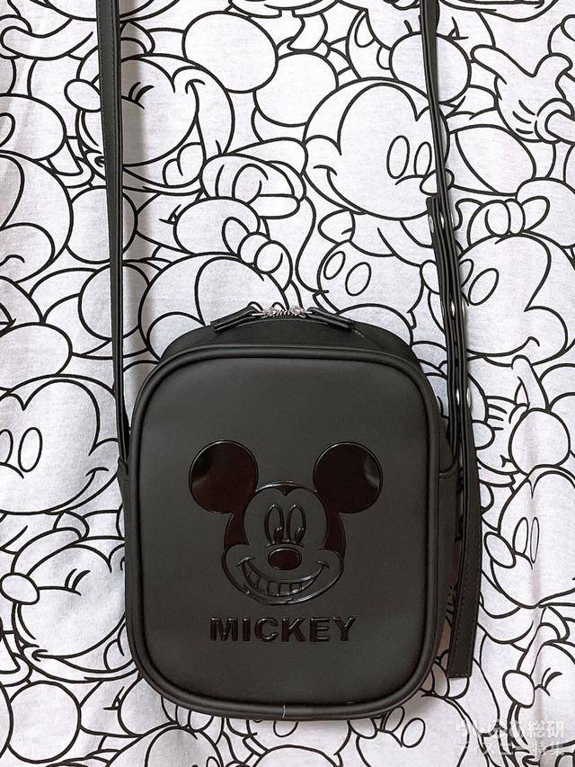 軽くてソフトな素材