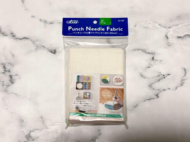 土台布は専用ファブリック。手芸店で購入しました！