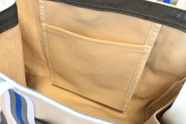 【トムとジェリー×タリーズコーヒー】内ポケットが1か所