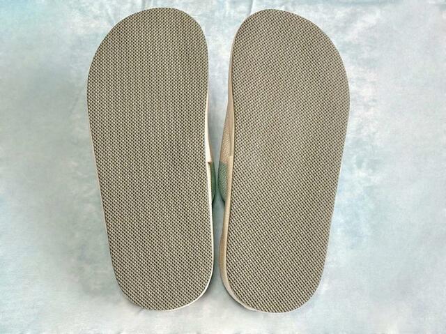 【アベイル】底面は滑りにくい素材になっています♪