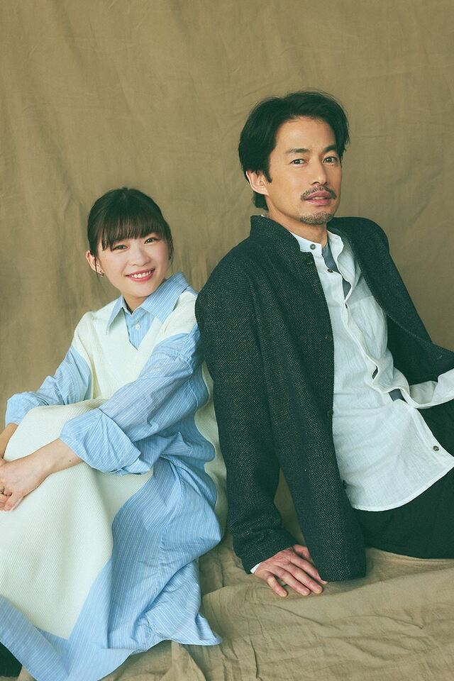 左から）伊藤沙莉、竹野内豊