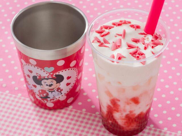 タピオカドリンク（ストロベリー＆ヨーグルト）、スーベニアタンブラー付き｜リフレッシュメントコーナー｜2,100円