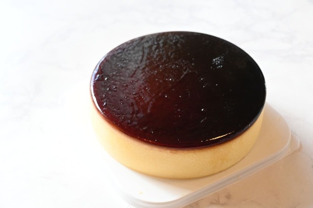 【成城石井】成城石井自家製 マスカルポーネのもっちりイタリアンプリン／まさにイタリアンプリンの王道！まるでケーキのような存在感です