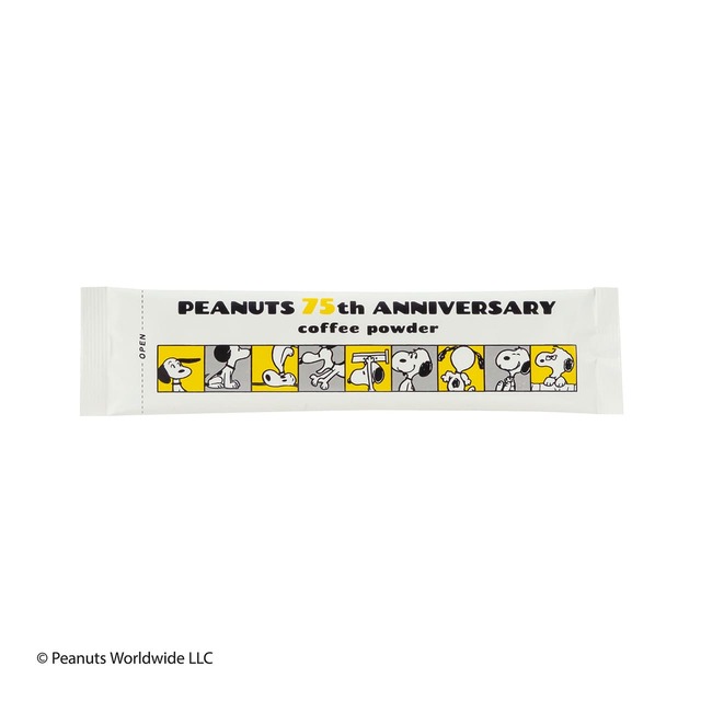 【PEANUTS coffee】歴代のスヌーピーが描かれた75周年オリジナルデザインのスティック