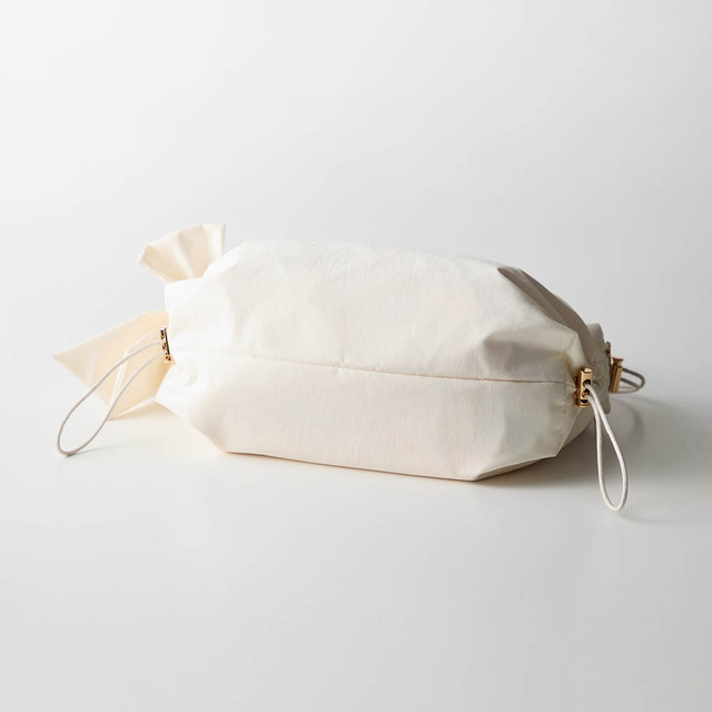 ギャザーリボンショルダーバッグ「ミニー&デイジー」|¥4,490 (税込)