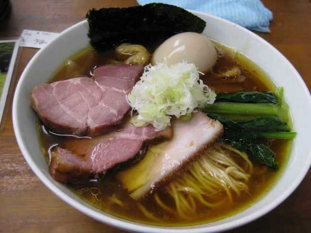 らぁめん夢の特製らーめん（950円）