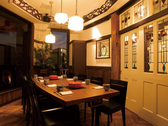 都内「すき焼き・しゃぶしゃぶ」の名店／豚組 しゃぶ庵（乃木坂）　内観