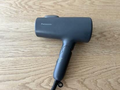 Panasonicの「髪の毛がサラサラになるドライヤー」。1万円以下なのに大