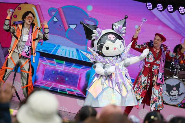 ユニバーサル・スタジオ・ジャパン「クロミ・ライブ ～世界クロミ化ツアー クリスタル・クリア～」